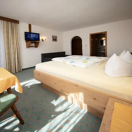 Gaestehaus Marco Couette-café 3*