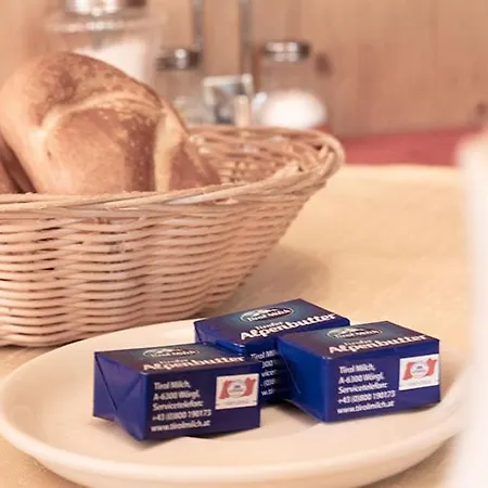 Gaestehaus Marco Bed & Breakfast Sölden